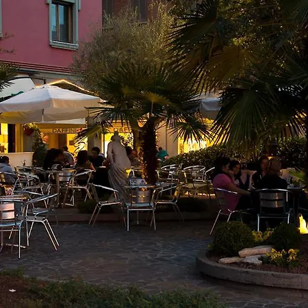 Zara & Bed & Breakfast 4*
