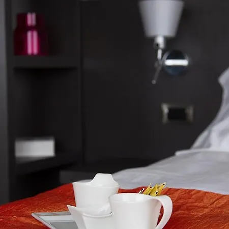 Bed and breakfast Zara Rooms&suites 3*