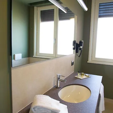 Zara Rooms&suites 3* Suzzara