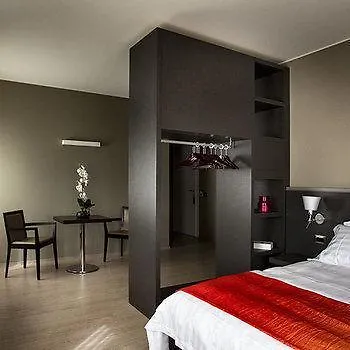 Zara Rooms&suites 3*