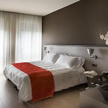 Zara Rooms&suites 3* Suzzara