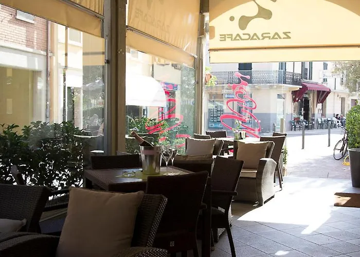 B&B Zara & 4*